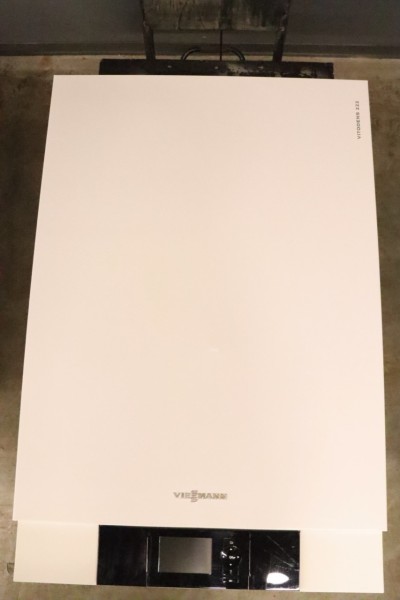 Viessmann Vitodens 222-W WS2B Gas-Brennwert-Therme Speicher 26kW Heizung B.20j11