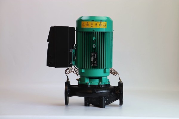 Wilo VeroLine IP-E Typ 50/150 4/2 IE4 Umwälz-Pumpe Energiesparpumpe - 2158823
