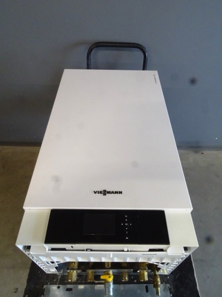 Viessmann Vitopend 200-W WH2B Gas-Kombi-Heiz-Therme RLU 24kW Heizung Bj.2012