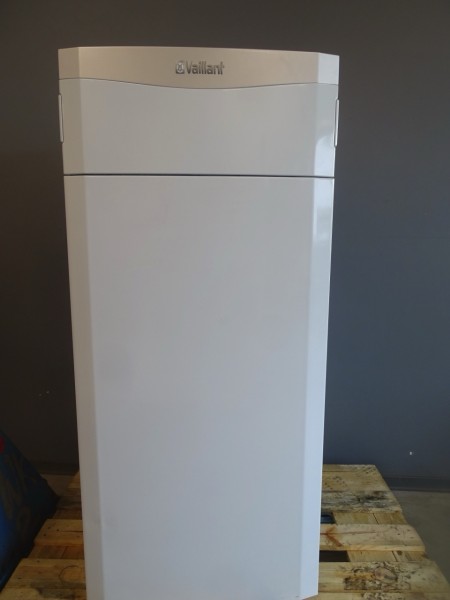 Vaillant ecoCOMPACT VSC 146/4-5 90 R1 Gas-Brennwert-Kessel 14kW Heizung Bj.2020