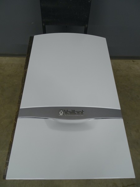 Vaillant ecoTEC plus VC DE 146/5-5 R5 Gas-Brennwert-Heiz-Therme 14kW Bj.2015