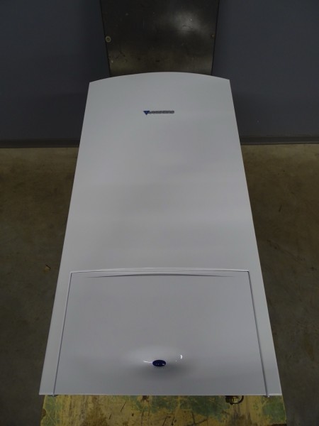 Junkers Cerapur ZSB 24-5 C 23 Brennwert-Gas-Heiz-Therme 24 kW Bj.2022 Heizung