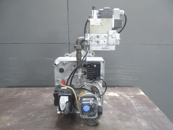 Viessmann Vitoflame VGA II-1 Gas-Gebläse-Brenner 43,5 kW Heizung Bj.2010 Gasarmatur