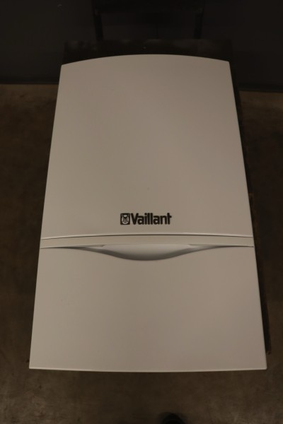 Vaillant ecoTEC plus VC DE 246/3-5 Gas-Brennwert-Heiz-Therme 24kW Heizung Bj2013