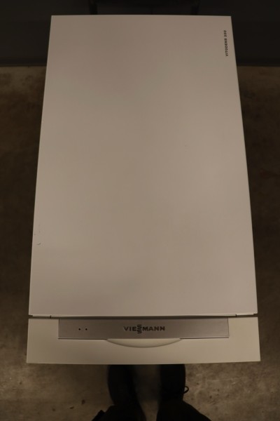 Viessmann Vitodens 200 WB2A Gas-Brennwert-Heiz-Therme 26kW Heizung Bj.2006