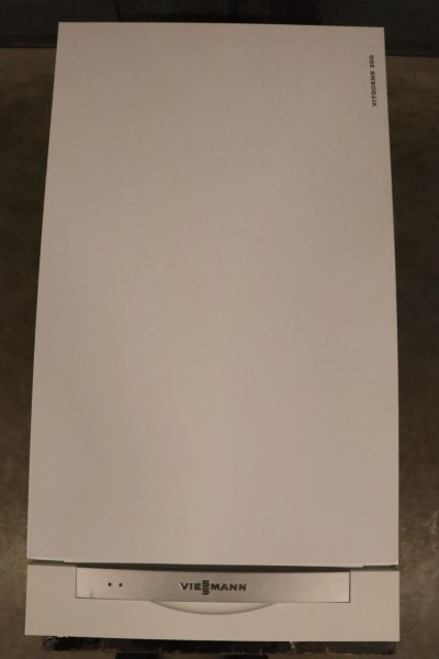 Viessmann Vitodens 300 WB3A Gas-Brennwert-Heiz-Therme 26kW Heizung Bj.2004