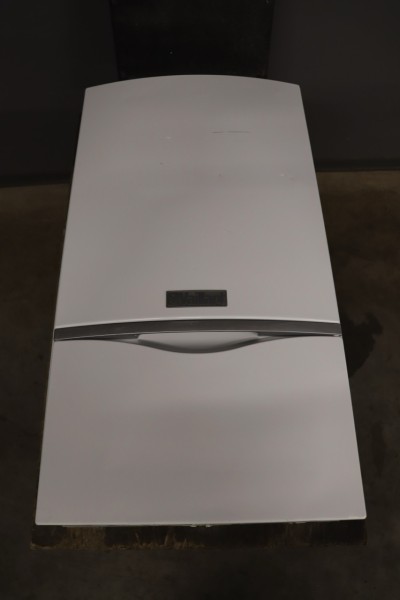 Vaillant atmoTEC exclusiv VCW DE 204/4-7-HL Gas-Kombi-Therme 20kW Bj.2008 Kamin