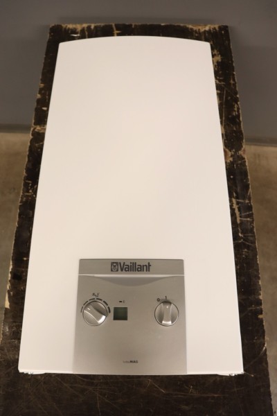 Vaillant turboMAG 11-2/0 H R1 Gas-Durchlauferhitzer 20kW Wasserheizer Bj.2017