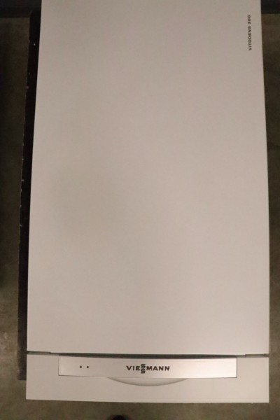 Viessmann Vitodens 300 WB3B Gas-Brennwert-Heiz-Therme 35kW Heizung Bj.2007