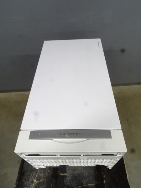 Viessmann Vitodens 300 WB3A Gas-Brennwert-Heiz-Therme 13kW Heizung Bj.2005