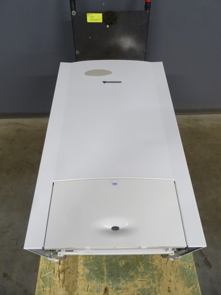 Junkers Cerastar ZSN 18-7 AME 21 Gas-Heiz-Therme 18kW Heizung Bj.2012 Außenwand