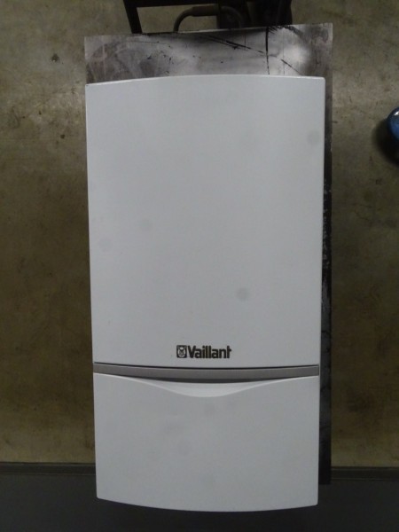 Vaillant atmoTEC exclusive VC DE 104/4-7 A-H R6 Gas-Heiz-Therme 10kW Bj.20