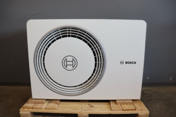 Bosch Compress 5800/6800i AW 7 OR-S L-W-Wärmepumpe-Außeneinheit, 7kw Bj.25