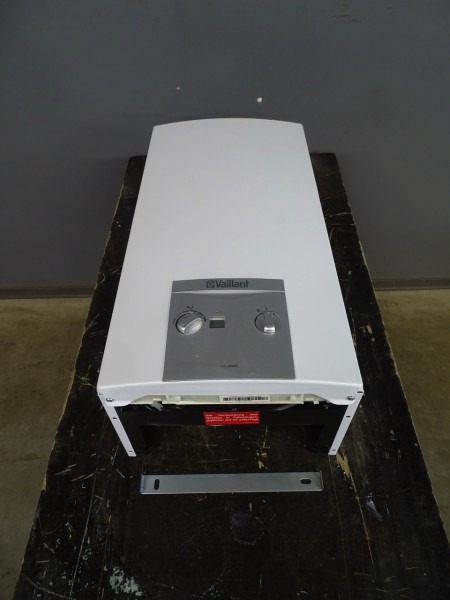 Vaillant turboMAG 11-2/0 H R1 Gas-Durchlauferhitzer 20kW Wasserheizer Bj.2017
