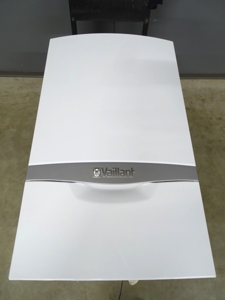 Vaillant ecoTEC plus VC 146/5-5 (E-DE) R6 Gas-Brennwert-Heiz-Therme 14kW Bj.2017