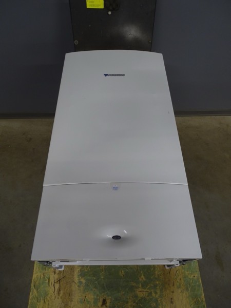 Junkers Cerastar ZSN 18-7 KE 23 S0092 Gas-Heiz-Therme 18kW Heizung Bj.2012