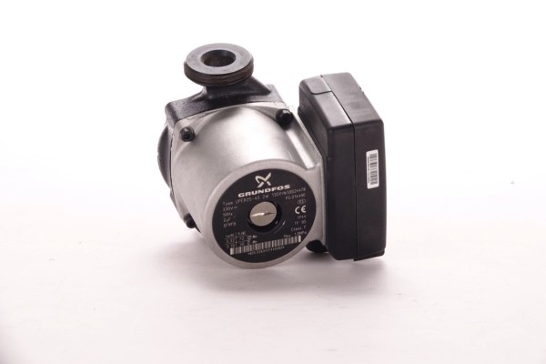 Buderus Pumpe Umwälzpumpe Ersatzteil UPER 25-40 130mm - 7099008