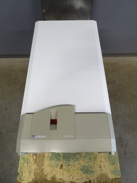 Junkers Cerastar ZWR 18-5 KE 23 S0092 Gas-Kombi-Therme 18kW Heizung Bj.1999
