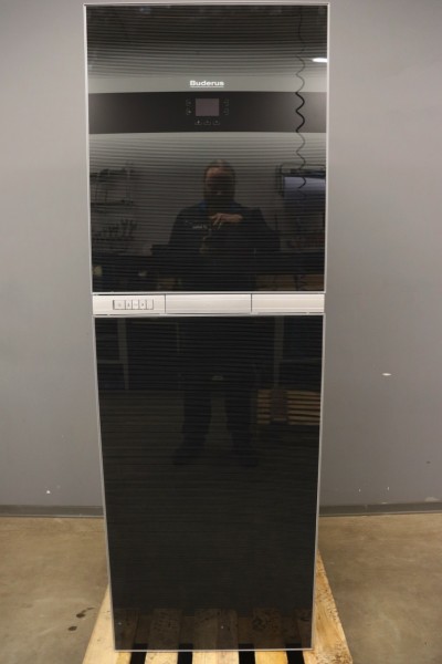 Buderus Logamax plus GB192i-15 T150 H 15 kW, H-Gas,150l-Speicher, schwarz