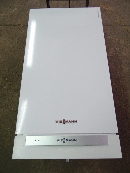 Viessmann Vitodens 200-W WB2B Gas-Brennwert-Heiz-Therme 19kW Heizung Bj.2009