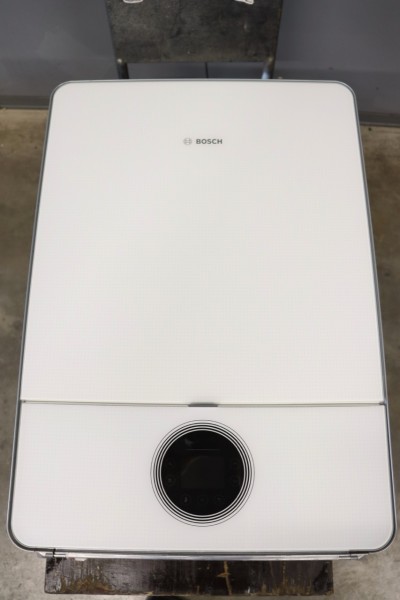 BOSCH Gas-Brennwert-Therme Condens 9000i W 40 H 23 40kW Heizung Bj.2017
